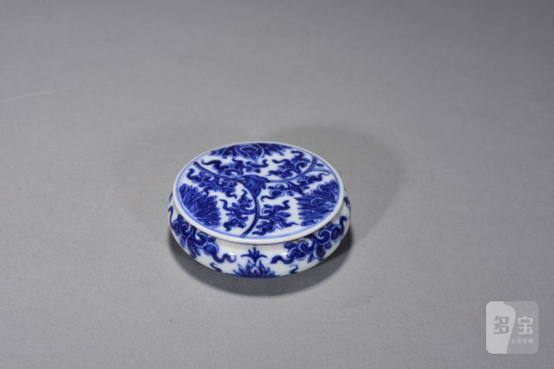 清康熙 青花缠枝莲纹印泥盒 - 图3